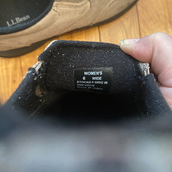 LL Bean Women's Tan Suede Slip on Shoe Size 6 - Picture 4 of 5